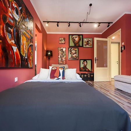Captivating Old Town Apartment Bukarest Exterior foto