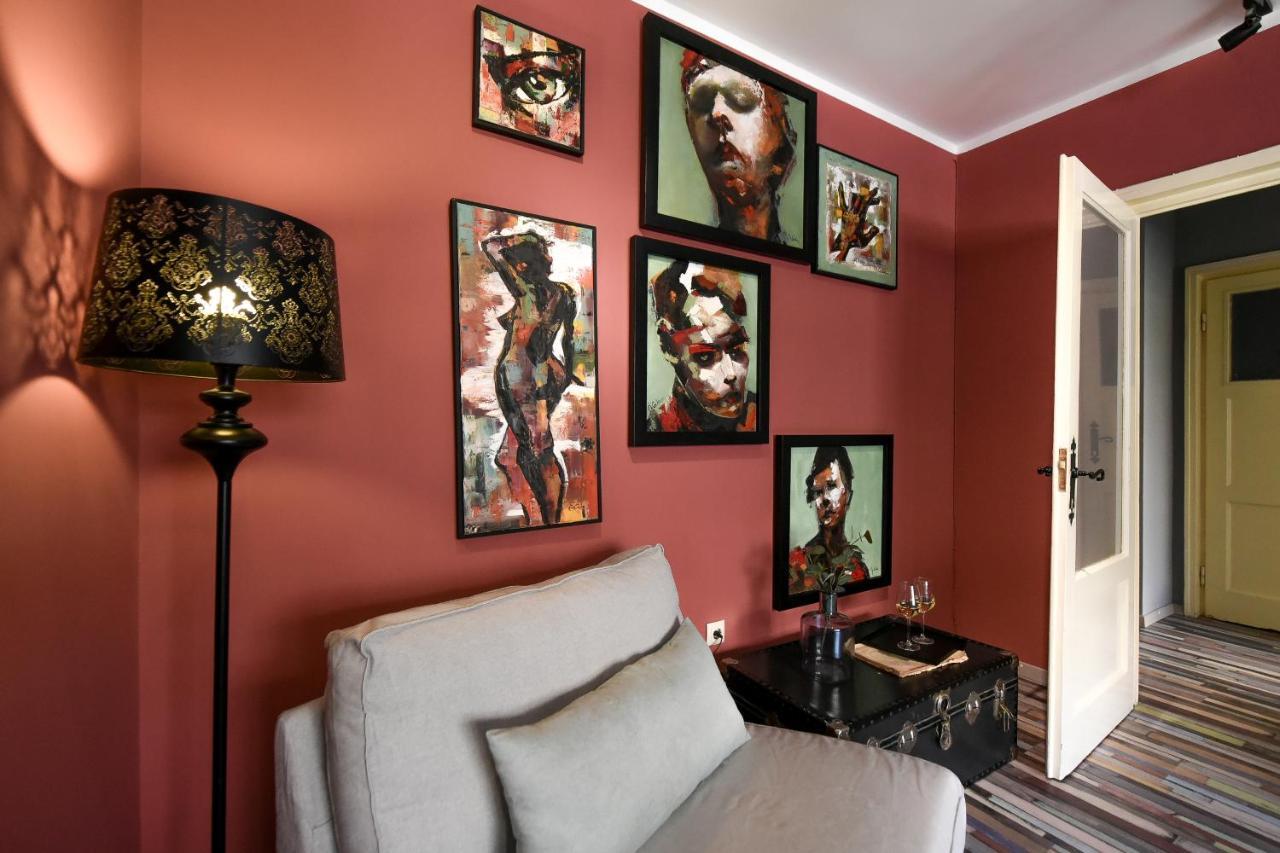 Captivating Old Town Apartment Bukarest Exterior foto