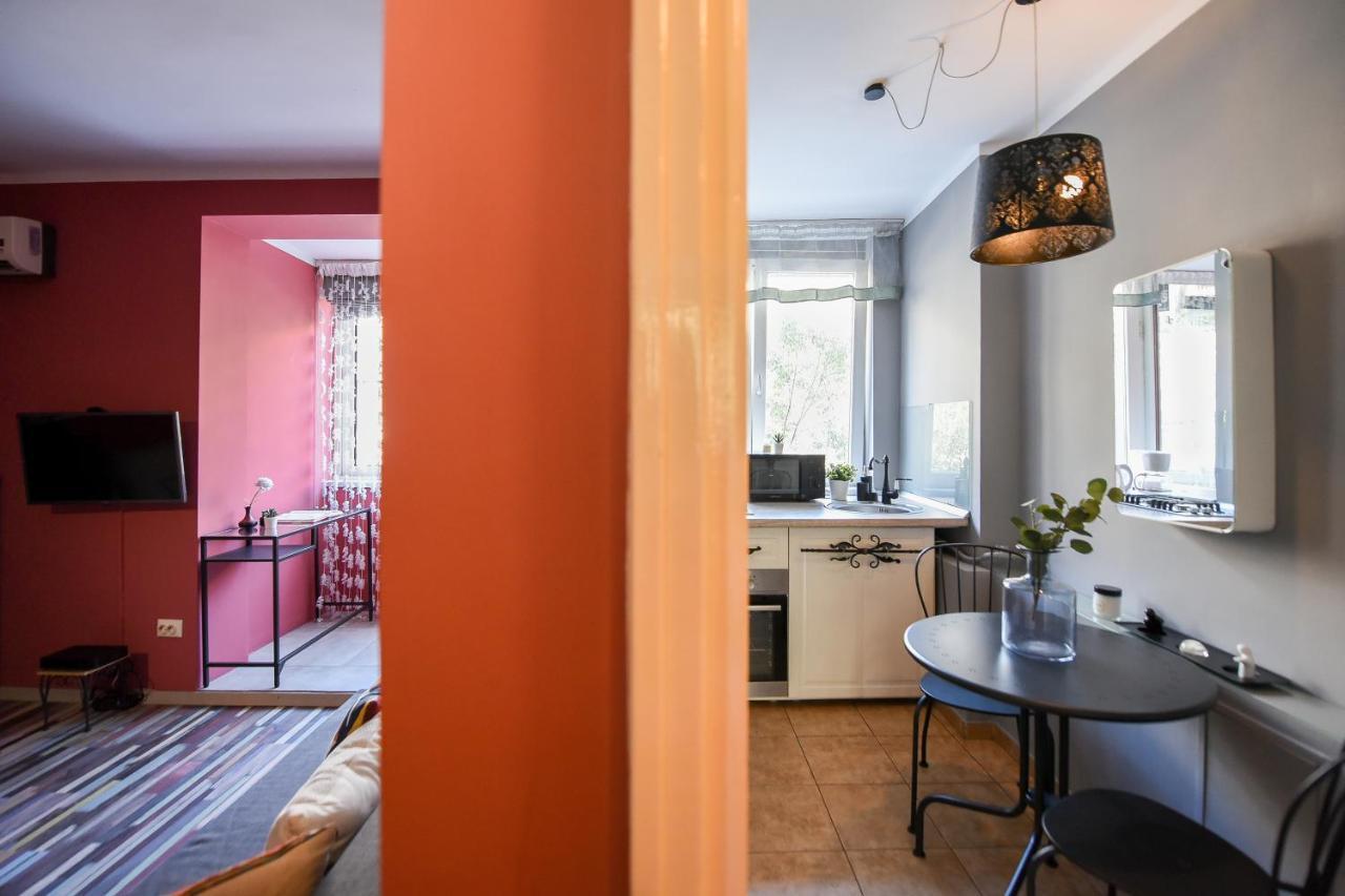 Captivating Old Town Apartment Bukarest Exterior foto